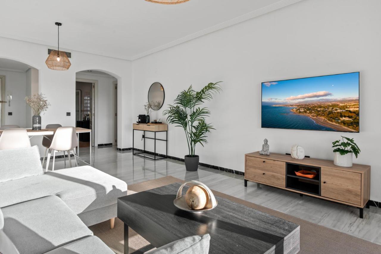 Modern Apartment - 2 Bedrooms, Beachside - Puerto Banus ماربيا المظهر الخارجي الصورة